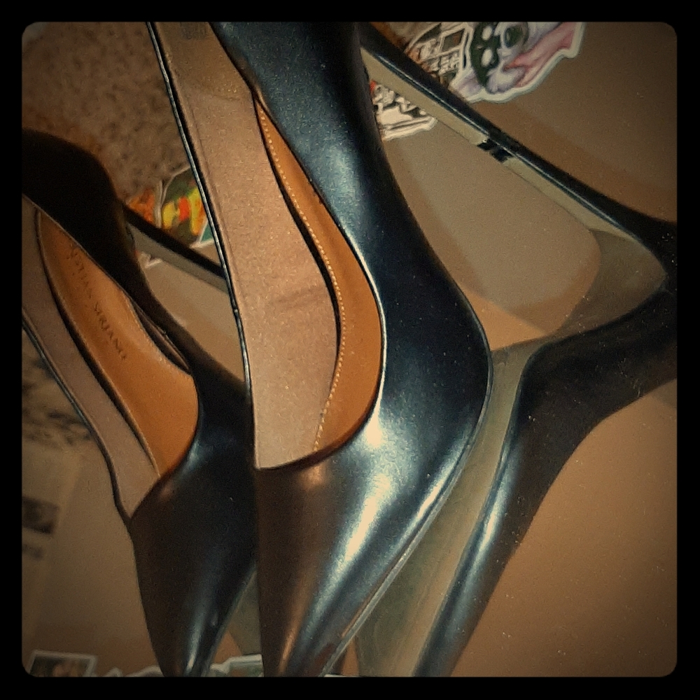 Pointed heels